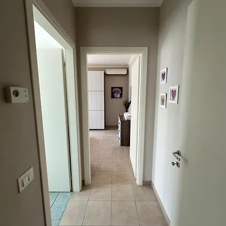 Locazione Turistica A Casa Di Viola Vakantiehuis *